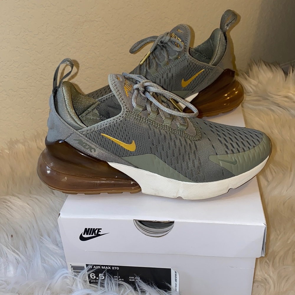 Nike Air Max 270 size 6.5
